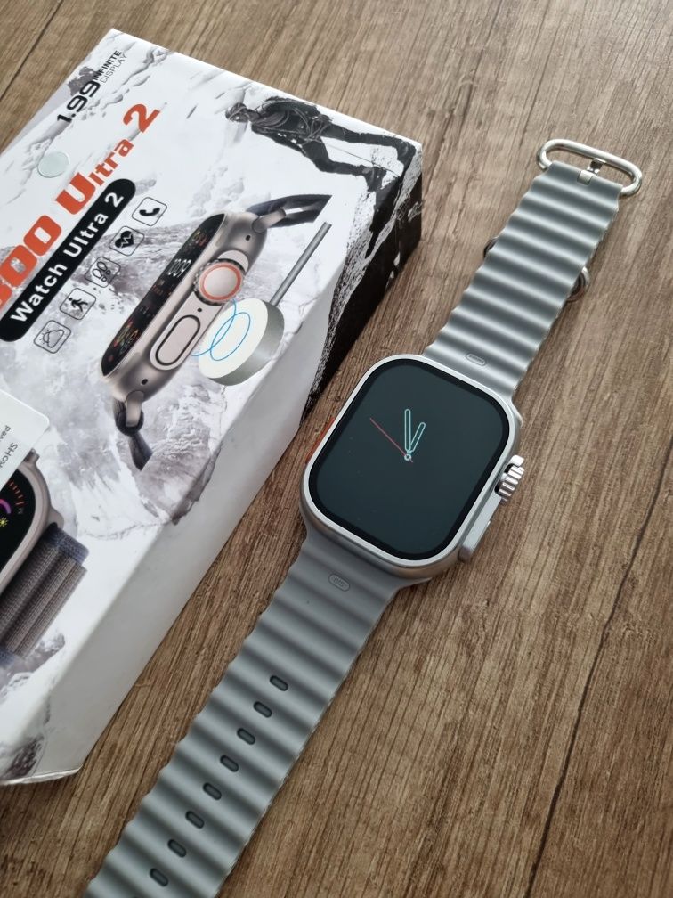 Smartwatch srebrny C800