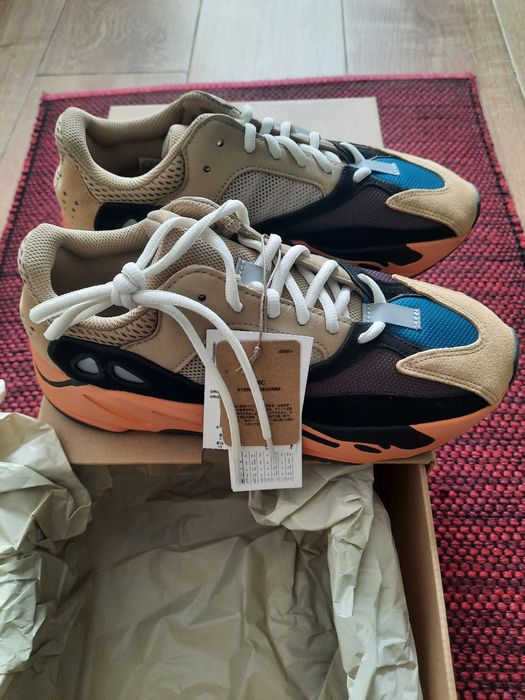 Yeezy 700 enflame amber