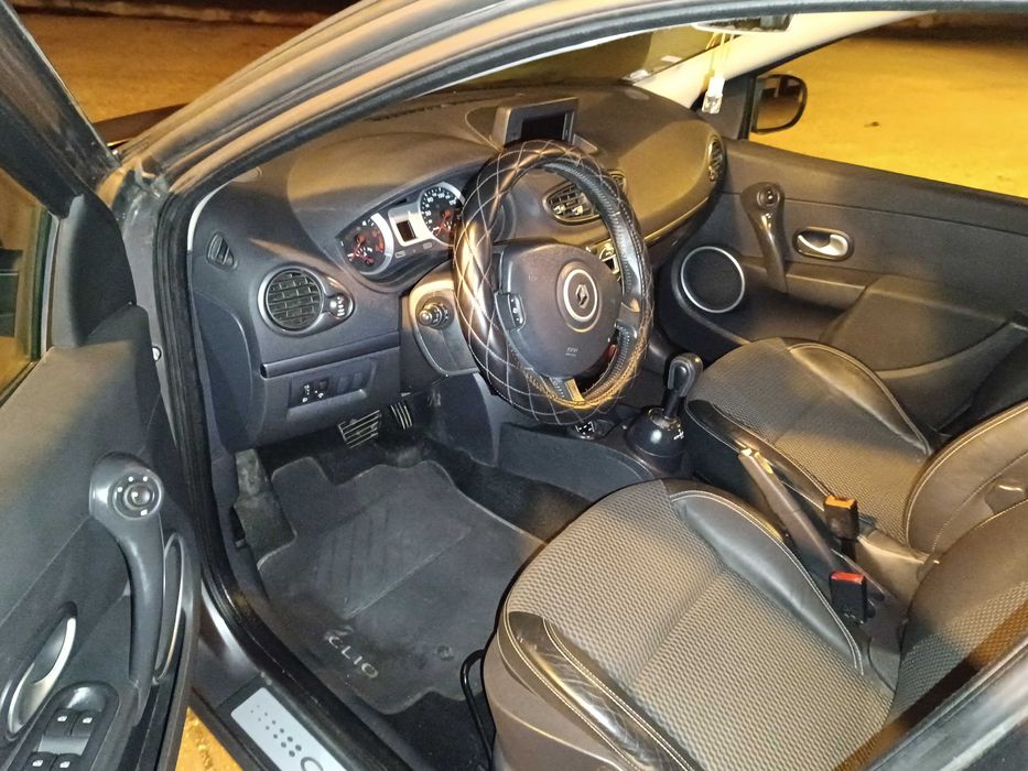 Renault Clio 1.5 Dci, 85Cv. Automático/Manual. Full Extras. Como Novo.