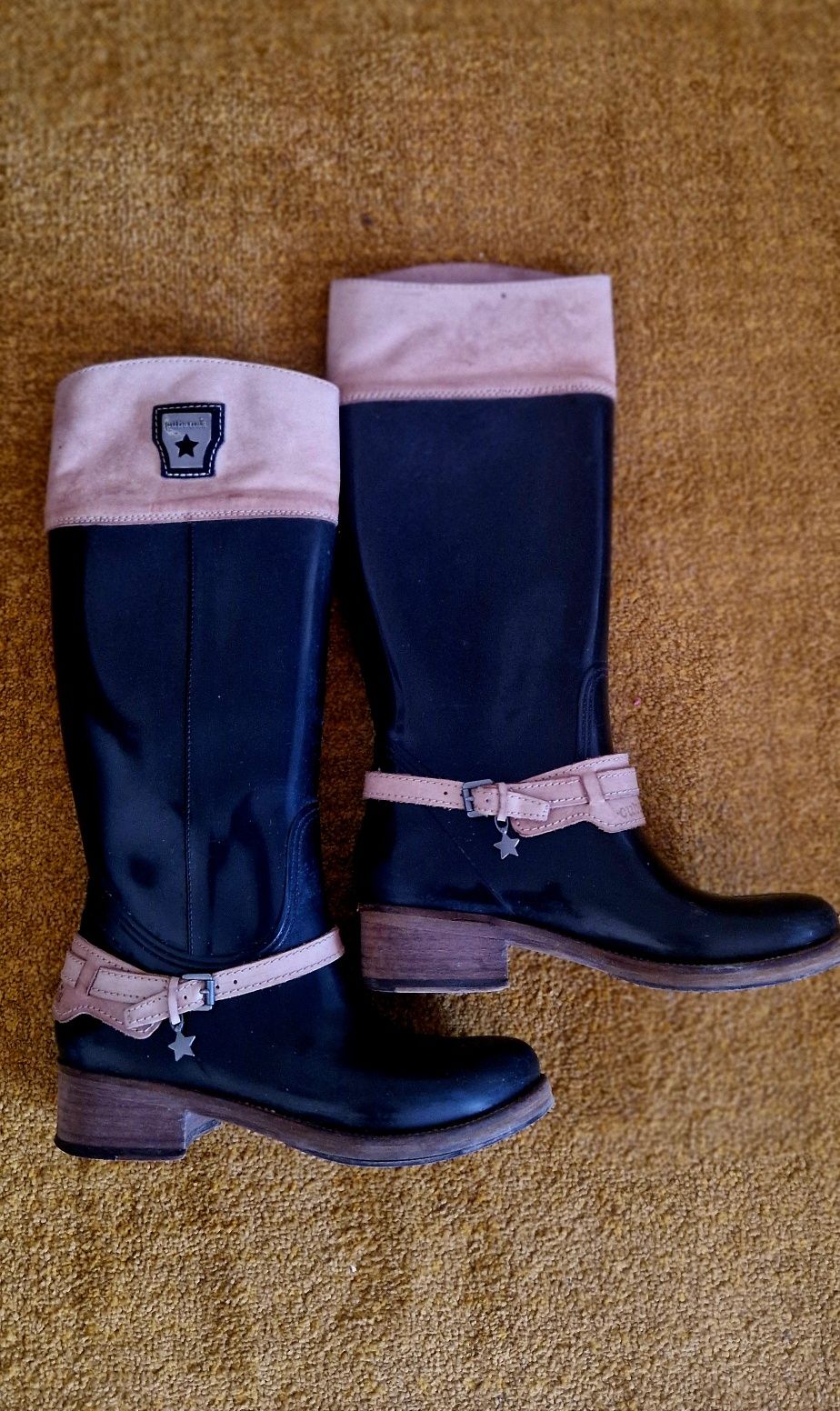 Botas Cubanas como novas