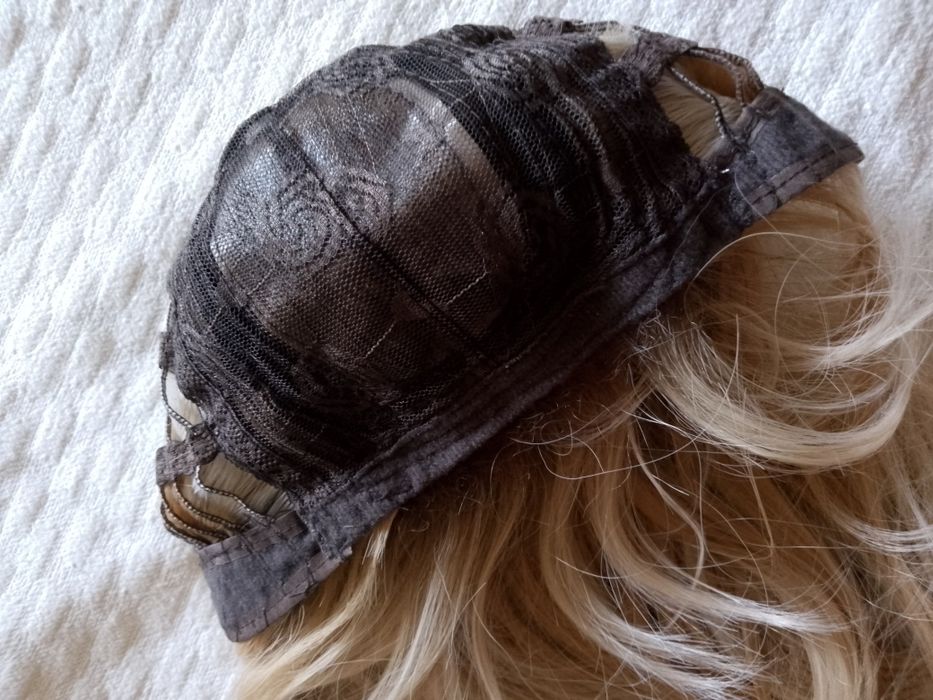 Peruka blond włosy,piękne