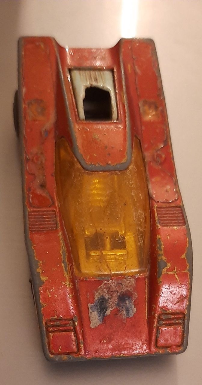 2 carros anos 70 vintage cada 2€