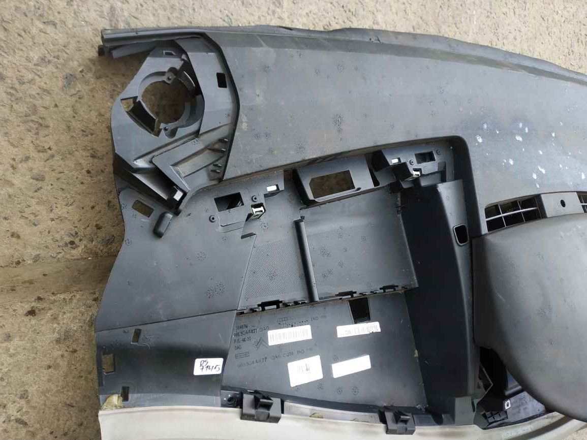Peugeot/Citroen C4 Picasso 06-13 Торпеда  DS7145 8231FS