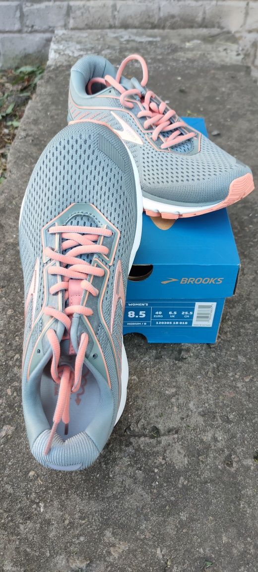 Кросівки жіночі BROOKS GHOST 12