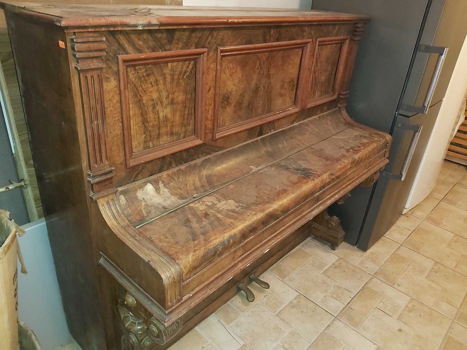 Sprzedam zabytkowe pianino