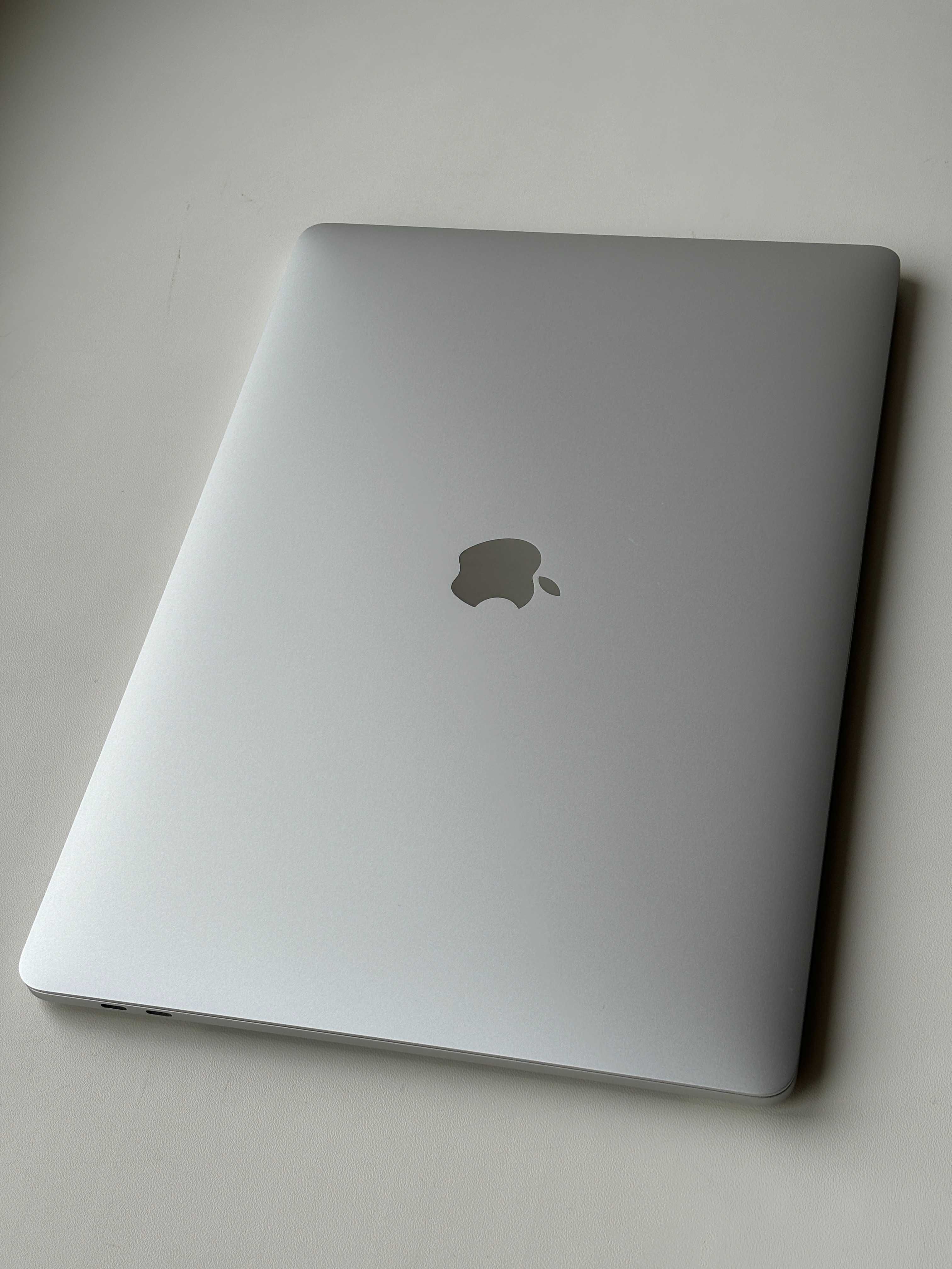 MacBook Pro 15" 2017 (i7 2,8GHz/16/512/Radeon Pro 555) Корпус як новий