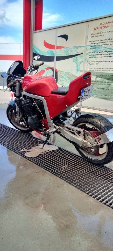 Suzuki GSX-R 1100 olejak 145KM street fightera