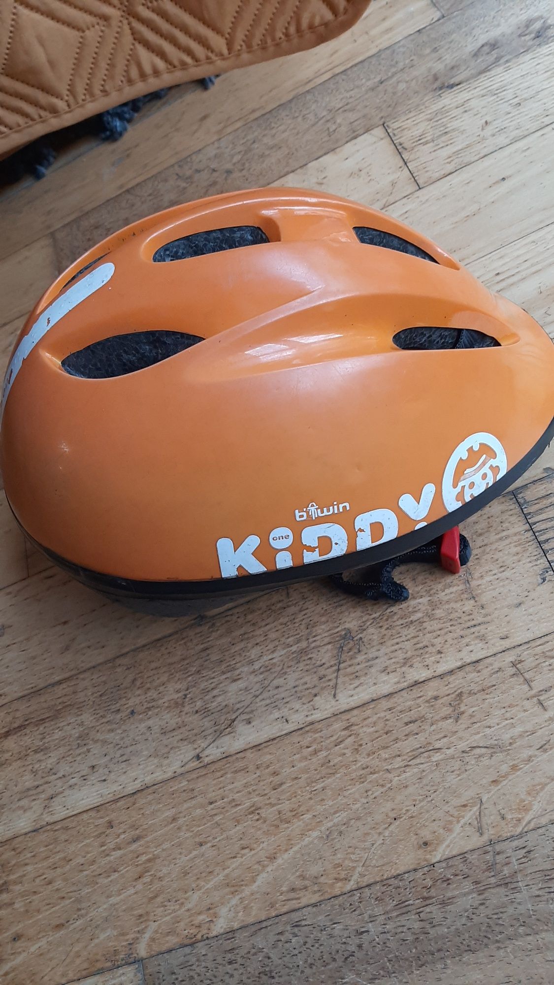 Kask decathlon rozm. 47 - 53 cm b twin najmniejszy