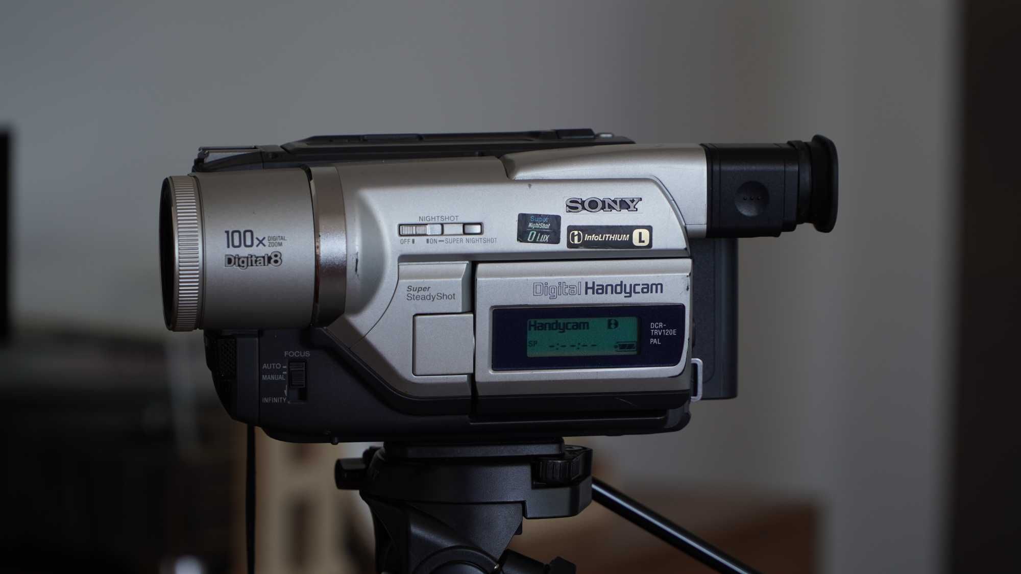 Kamera Sony Digital8 DCR TRV-120E NightShot Retro Analog playback