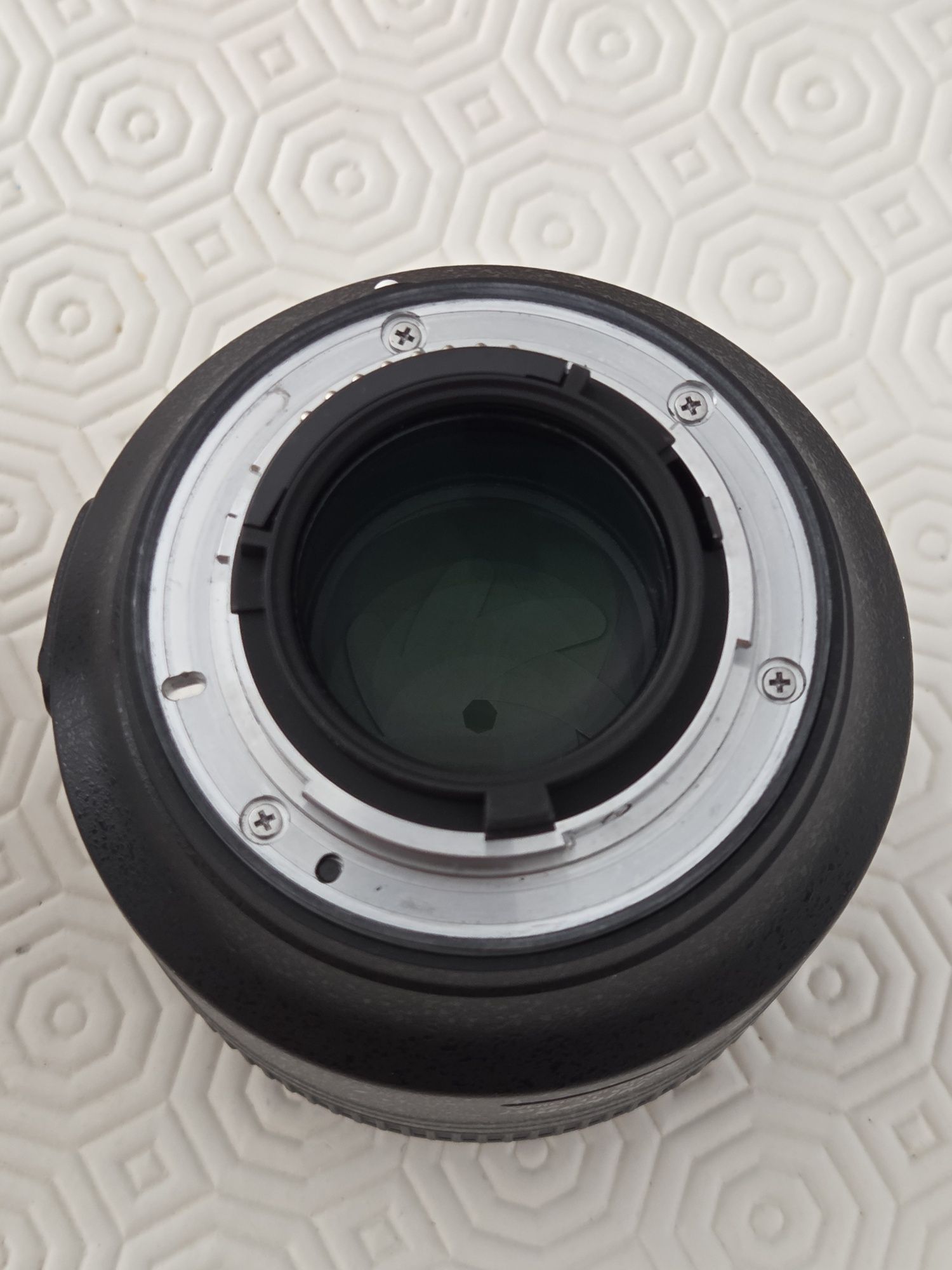 Objetiva Nikon AF-S 85mm 1.8G