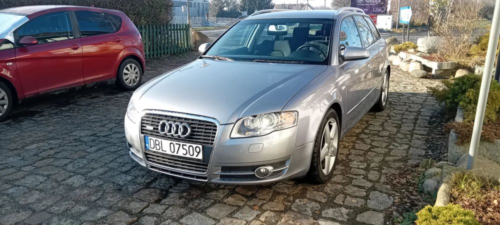 Audi A4 Avant Import z Niemiec ksenon ORG250tyskm.rozrzad na30tys alu17 0-RDZY EURO4