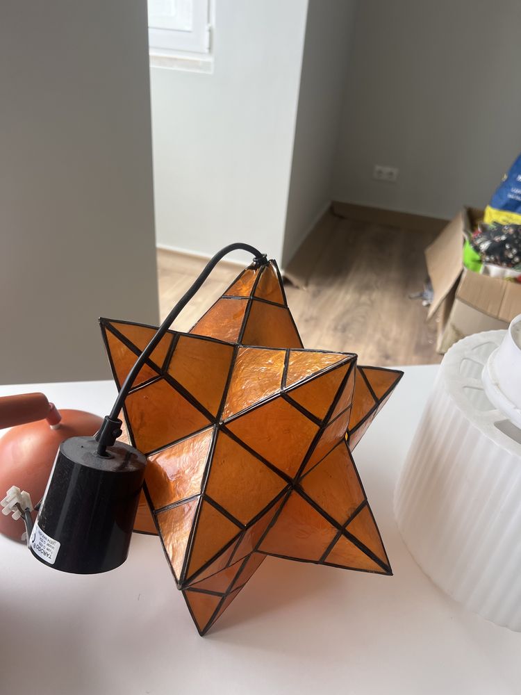 Candeeiros IKEA e gato preto 15€ cada