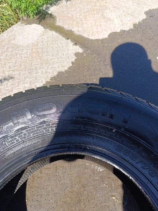 Продам резину зима на 16 в наличии 3 штуки