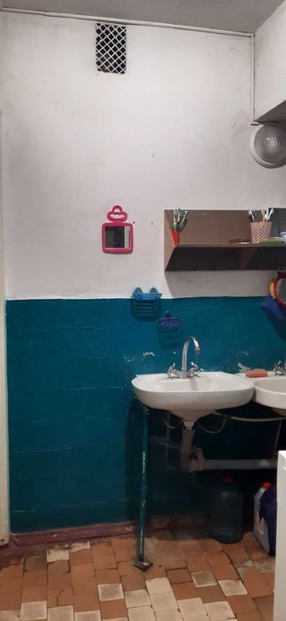 Продається кімната р-н 700 річчя