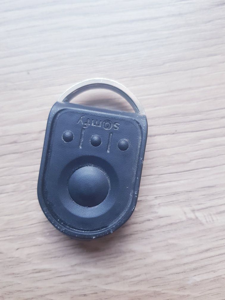 Pilot do bram Somfy Keygo io 4 kanałowy Orginał