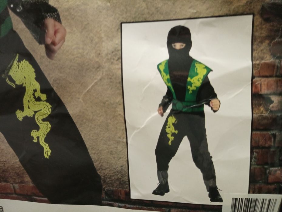 Vendo fato de carnaval Ninja