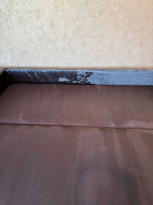 Продам розкладні диван з кріслом.