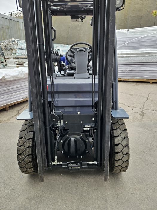 Навантажувач Toyota 2,5 т газ. Вилочный погрузчик Тойота газ 2,5 т