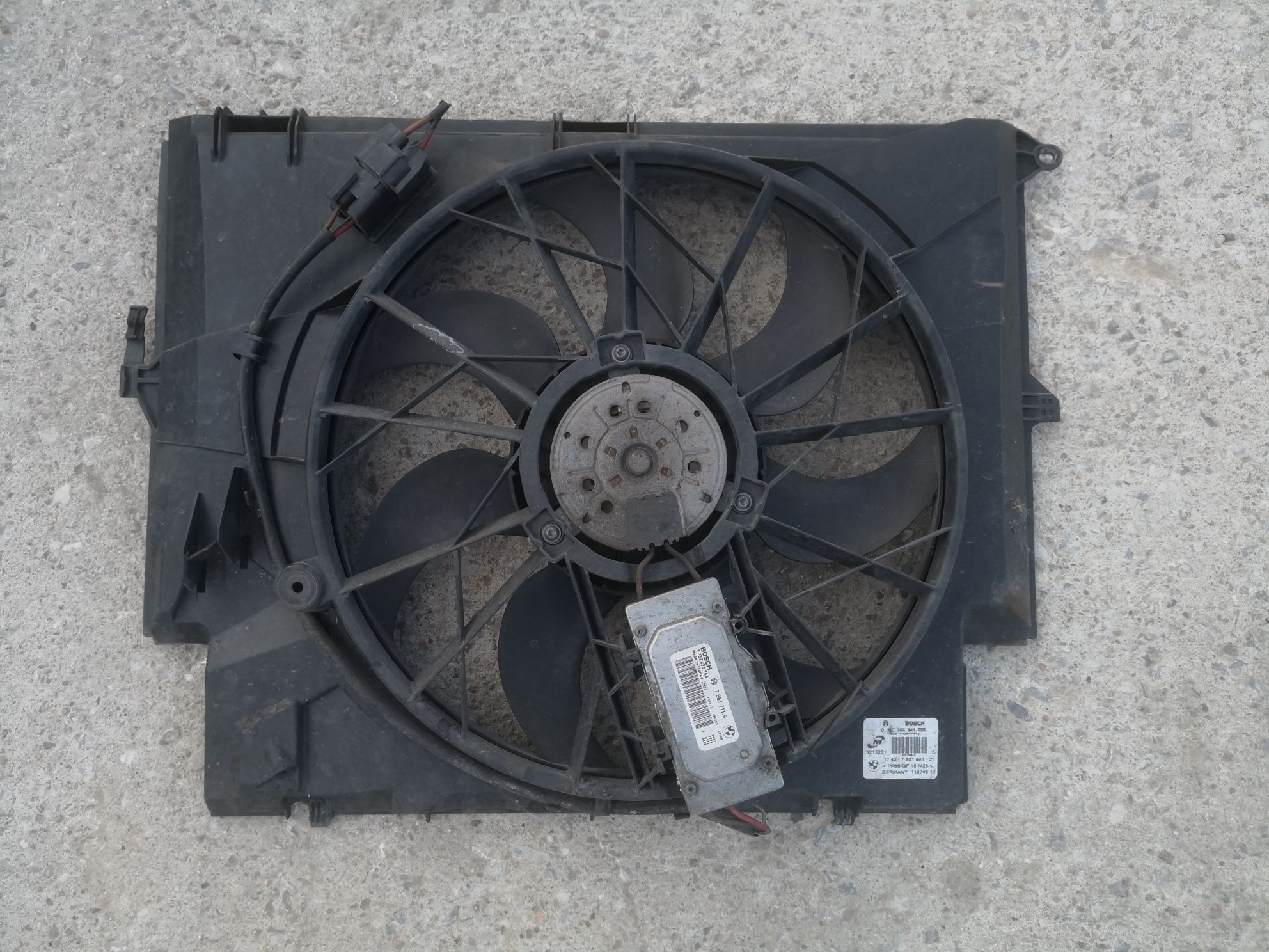 Wentylator chłodnicy klimatyzacji z modułem BMW e90 e91 e92 e87 e81 e8