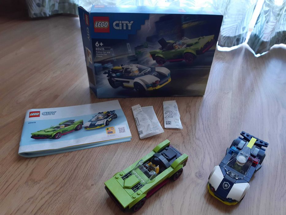 LEGO City 60415 - Perseguição de Carro da Polícia a Muscle Car