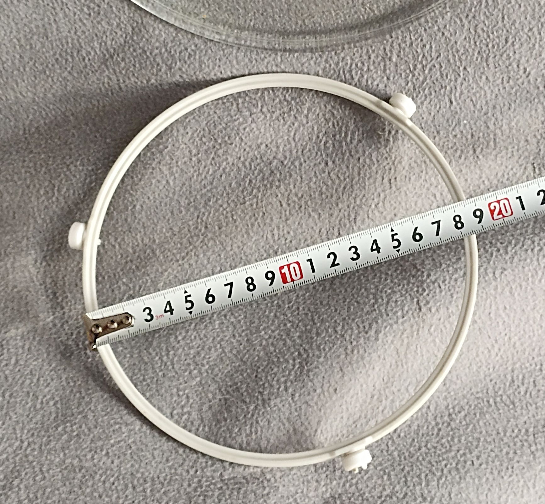 Talerz do mikrofalówki z wózkiem  25,5 cm .