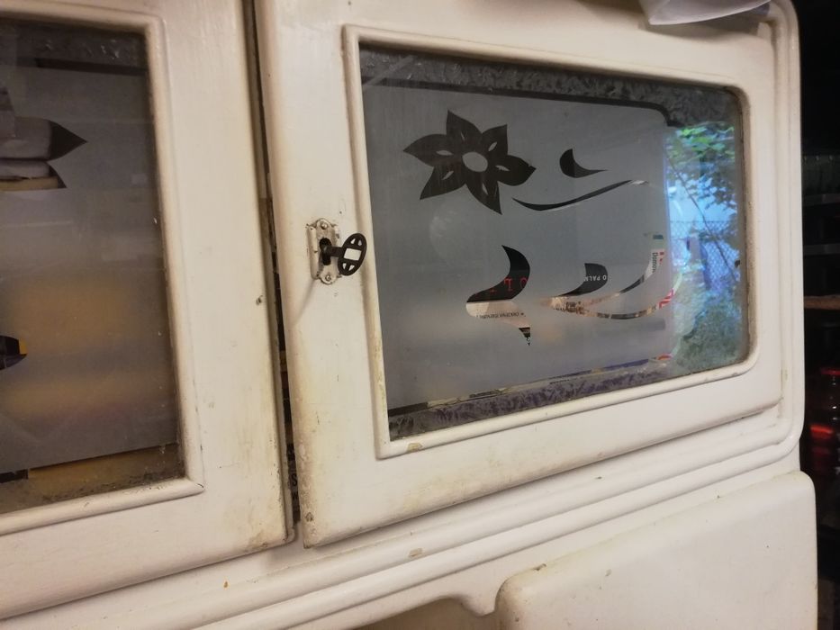 Stary kredens kuchenny PRL byfyj