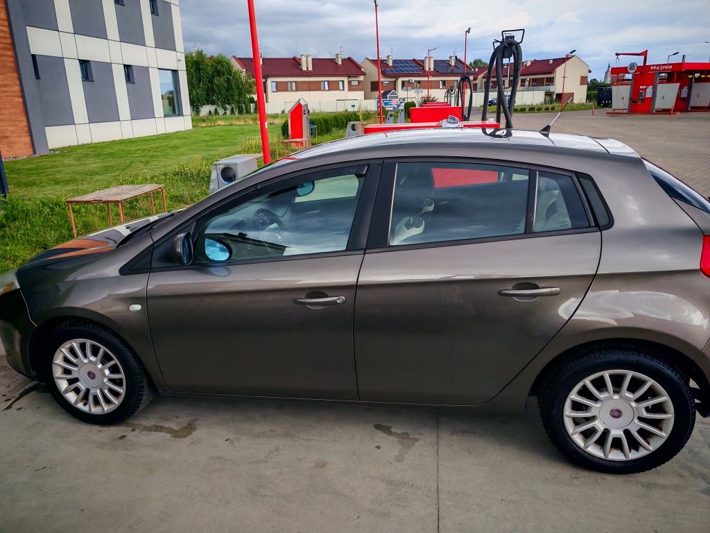 Fiat Bravo 1.4 Benzyna 183 tys do 1 sierpnia na urlopie