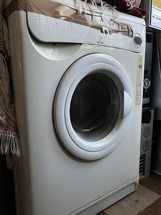 Стиральная машина рабочая