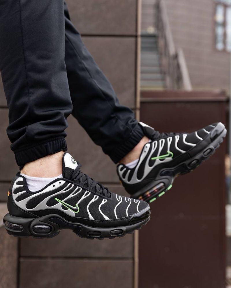 Nike Air Max Plus Tn Black Silver Green