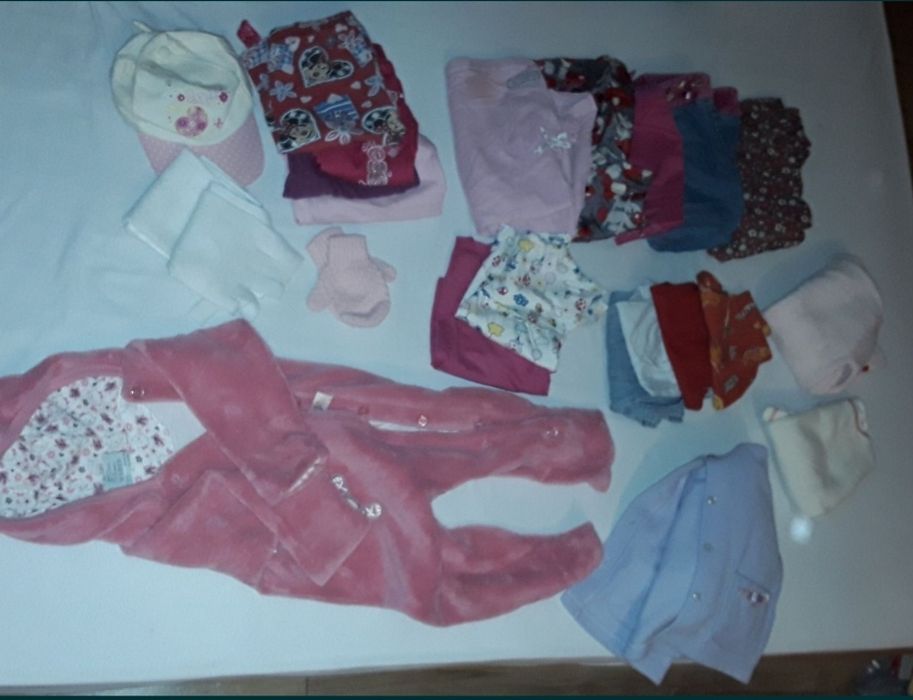 Zestaw ubranek 22 sztuki dla dziewczynki rozm 74 i 80