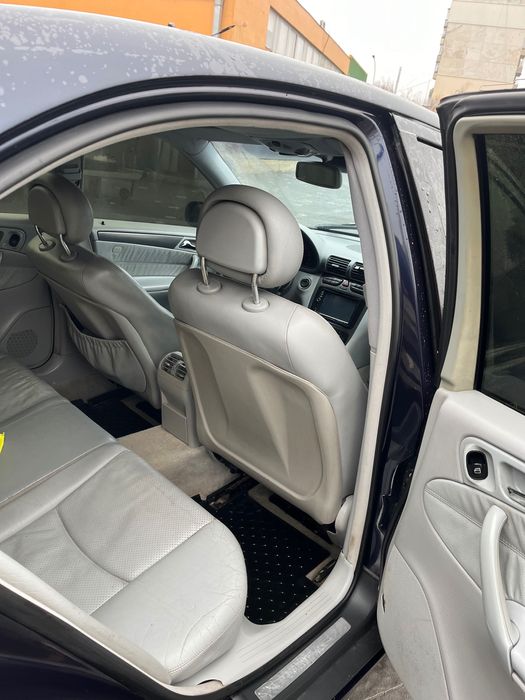 Mercedes C 200 2001 рік випуску 2 л.бензин