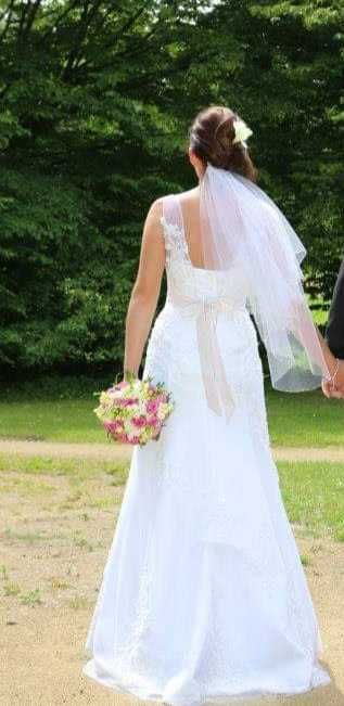 Piękna suknia ślubna