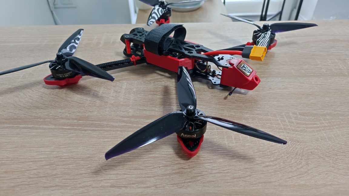 Dron FPV 7 cali LONG RANGE