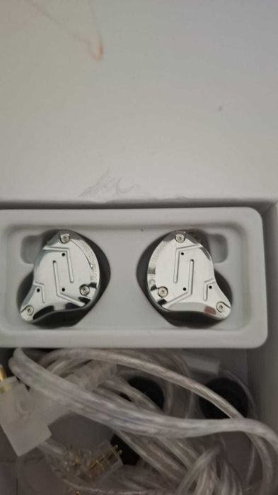 Yinyoo KZ ZS10 Pro – słuchawki douszne HiFi (srebrno-czarne, używane)