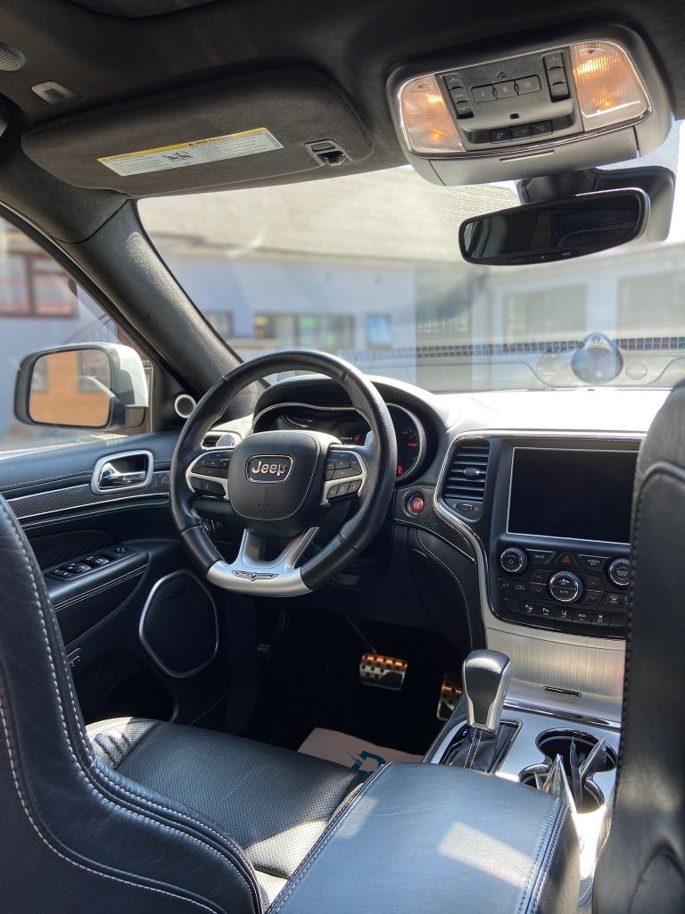 Jeep Grand Cherokee Trackhawk Hellcat 717 KM ZAMIANA