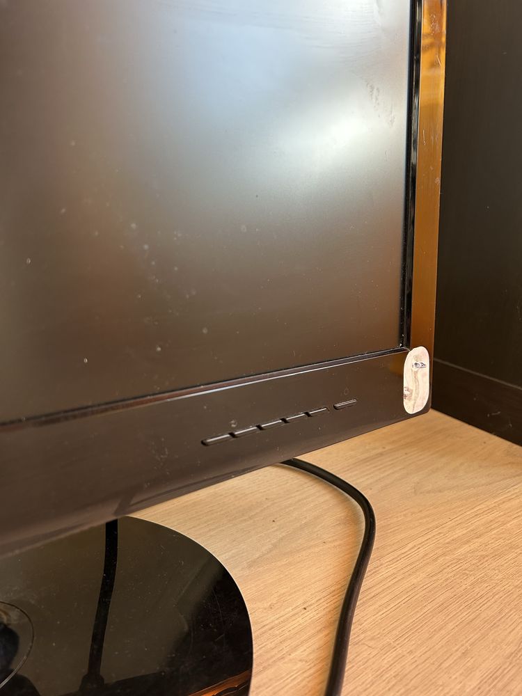 Monitor LG flatron w2240s