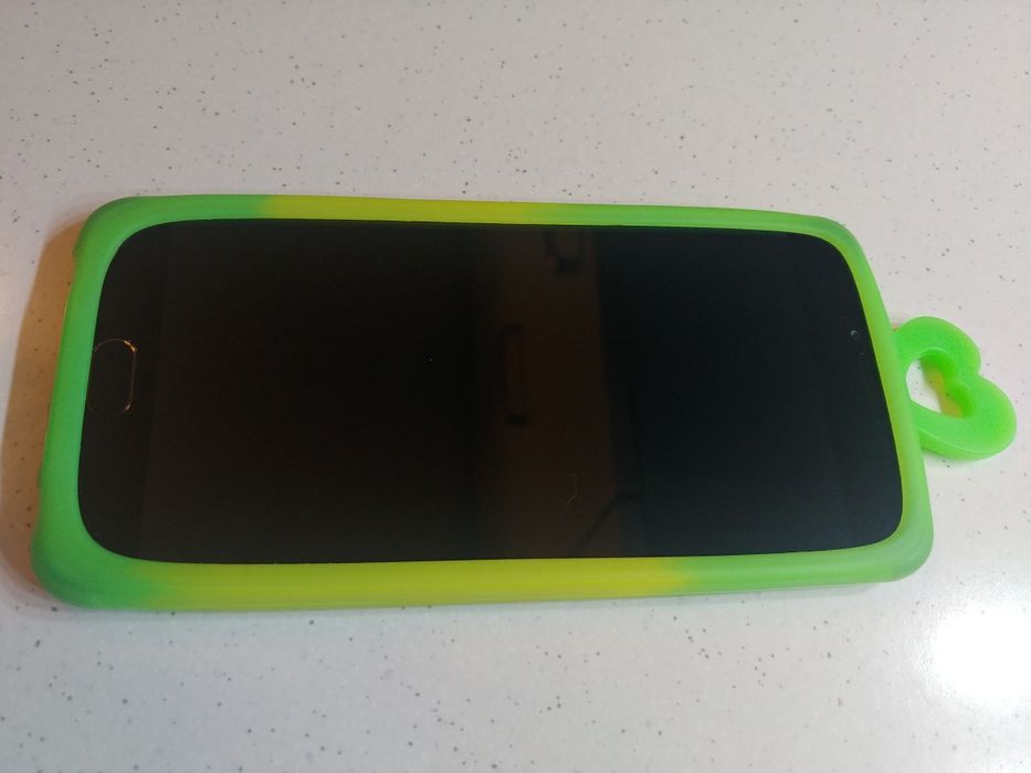 Etui gumowe serce na telefon, każdy rozmiar.
