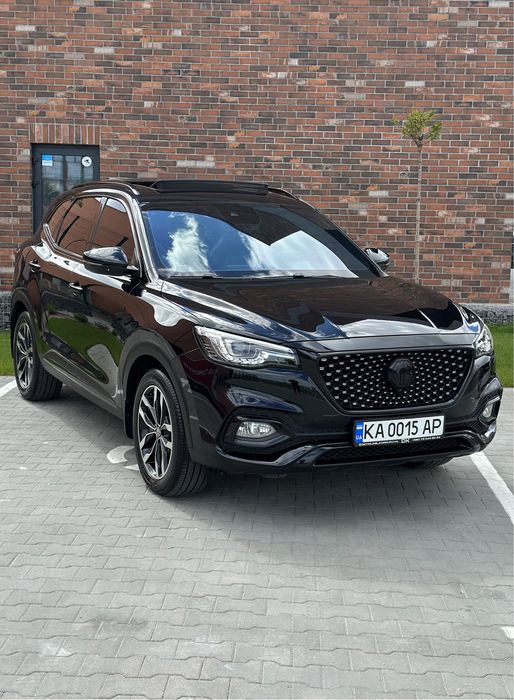 Продам MG HS 2022 Trohpy