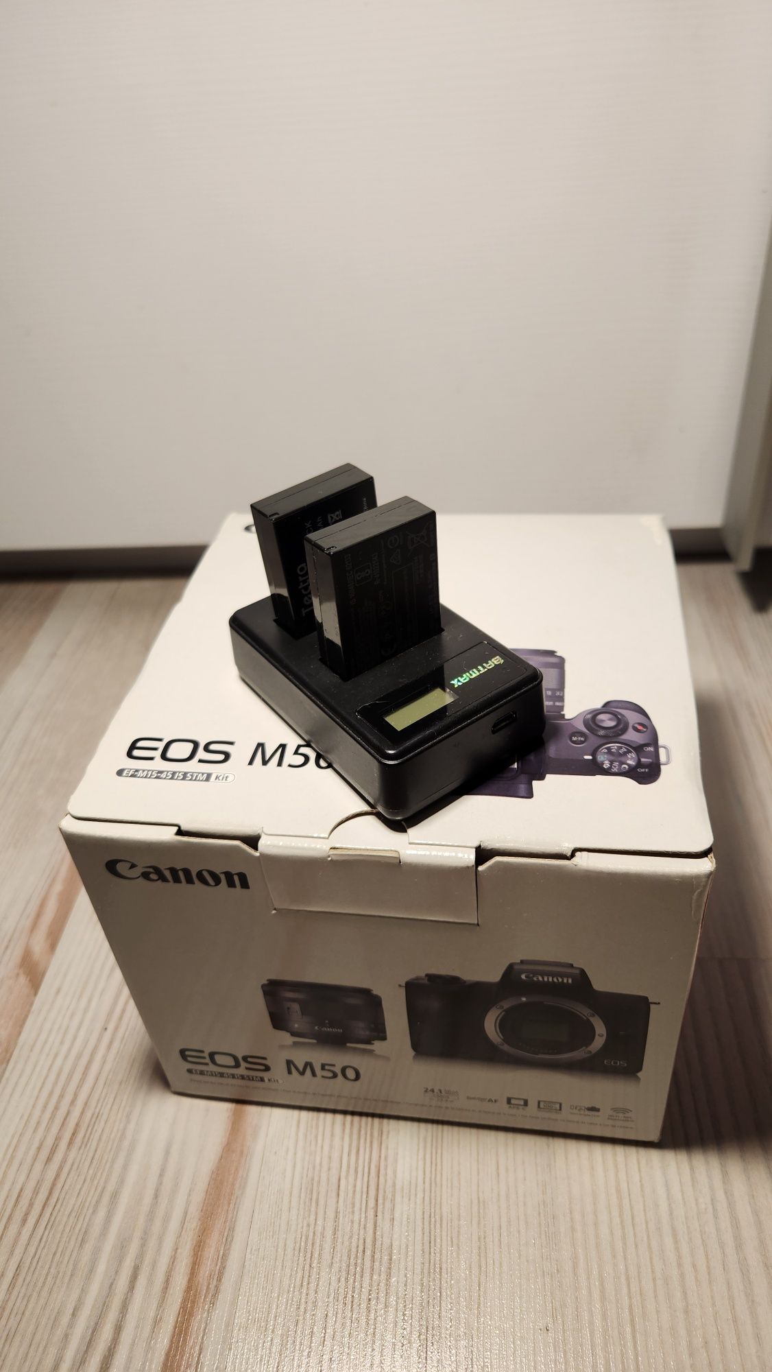 Продаю фотоапарат Canon EOS M50 Kit 15-45 IS STM