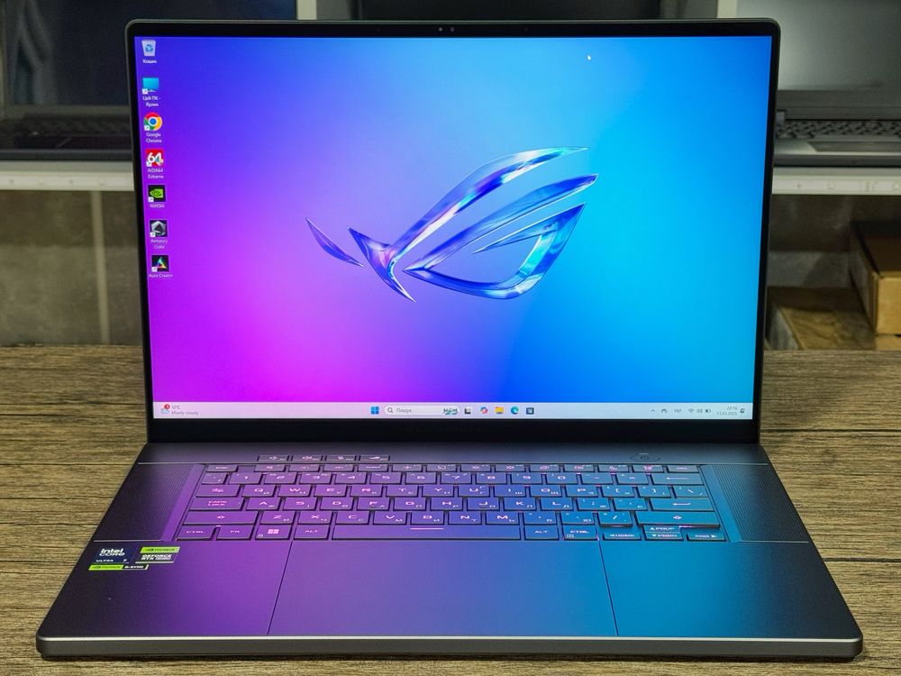 Asus Rog Zephyrus G16/OLED/2K/240Hz/Ultra 9/16GB/1TB/RTX 4070