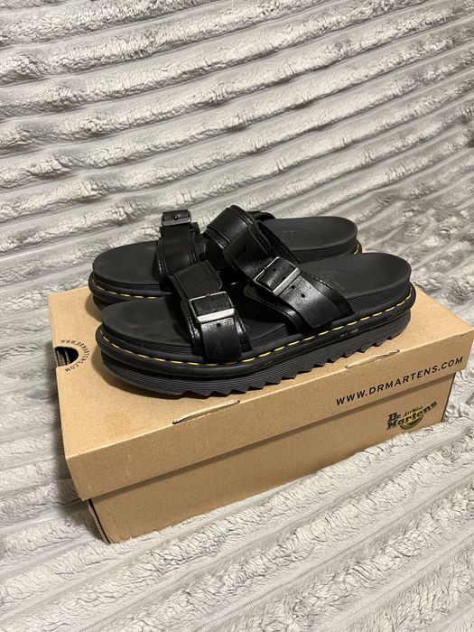 Шкіряні Шльопанці сланці Dr. Martens