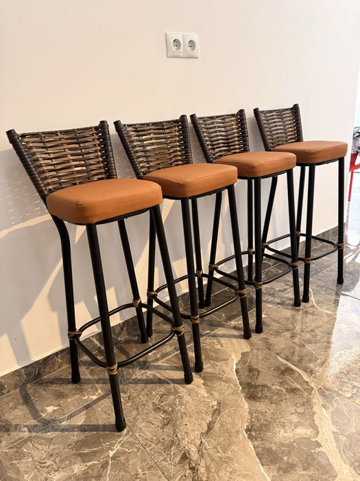 Bancos altos personalizaveis