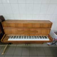Pianino Calisia Mahoń używane