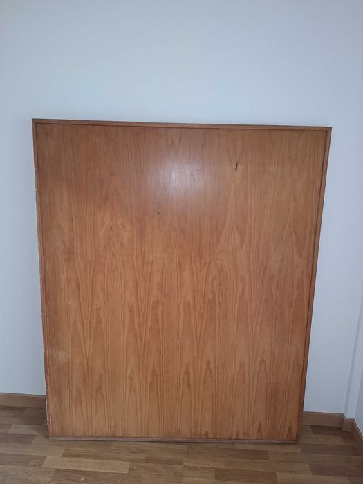 Bengaleiro / Móvel de Entrada com Cabides e Espelho — 15€