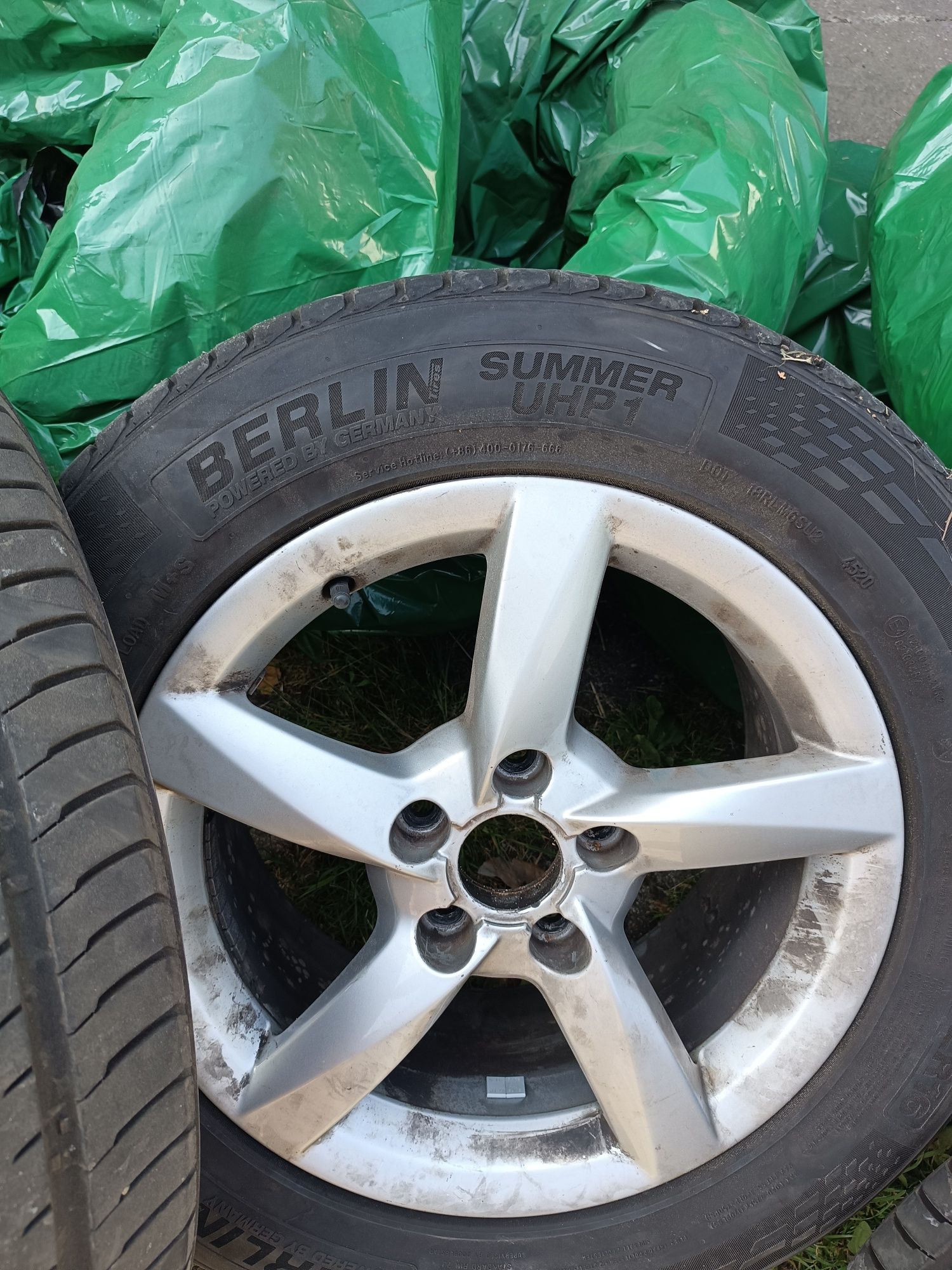 Na sprzedaz komplet felg r16 5x112 z oponami