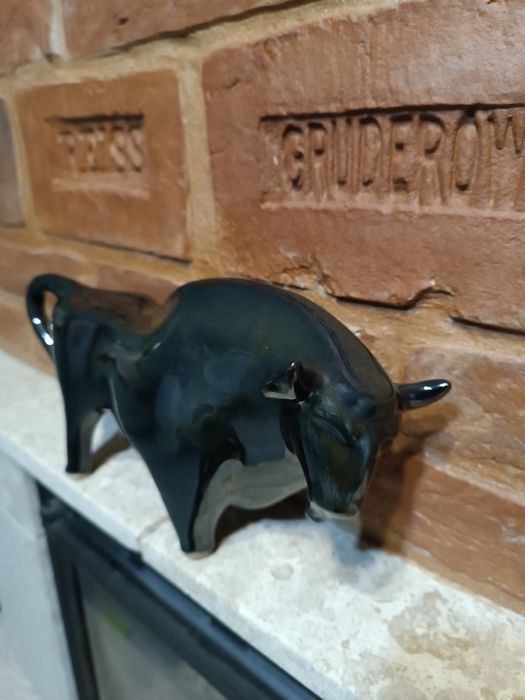 Зубр,майоліка,70-ті роки,Львівська керамікою -скульптурна фабрика.