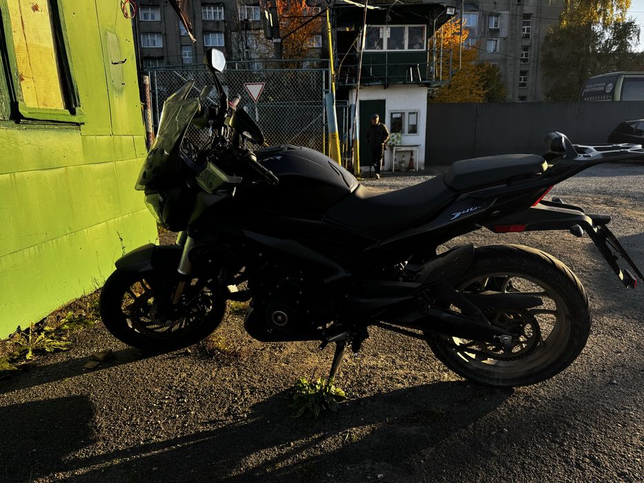 Мотоцикл bajaj dominar d 400 2023