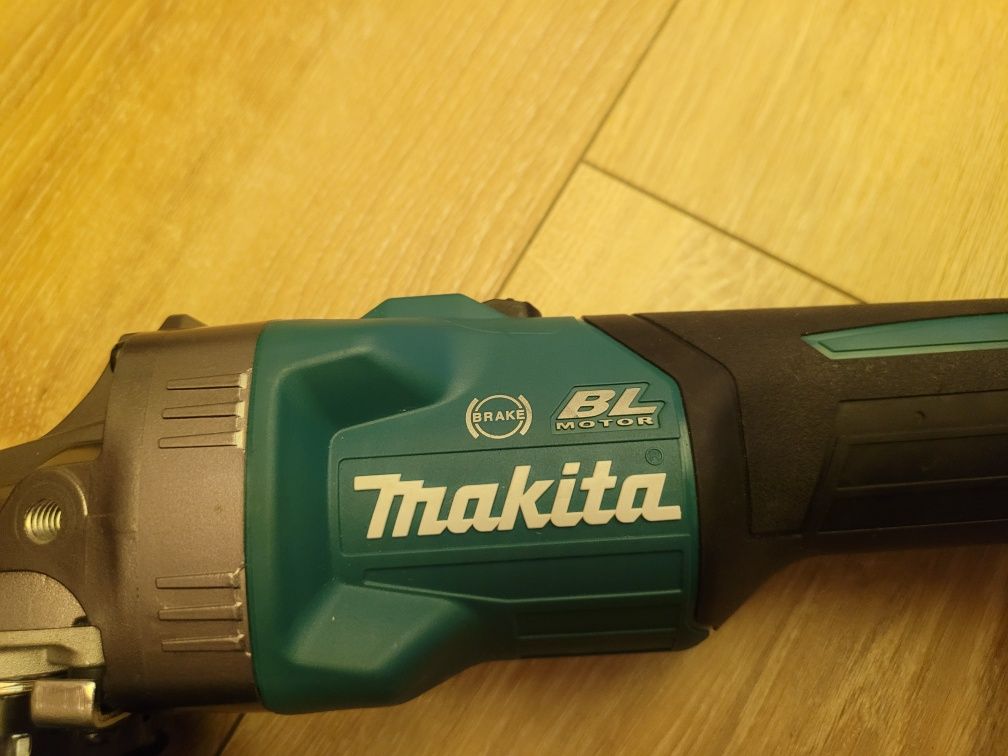 Szlifierka kątowa Makita GA005G 36V