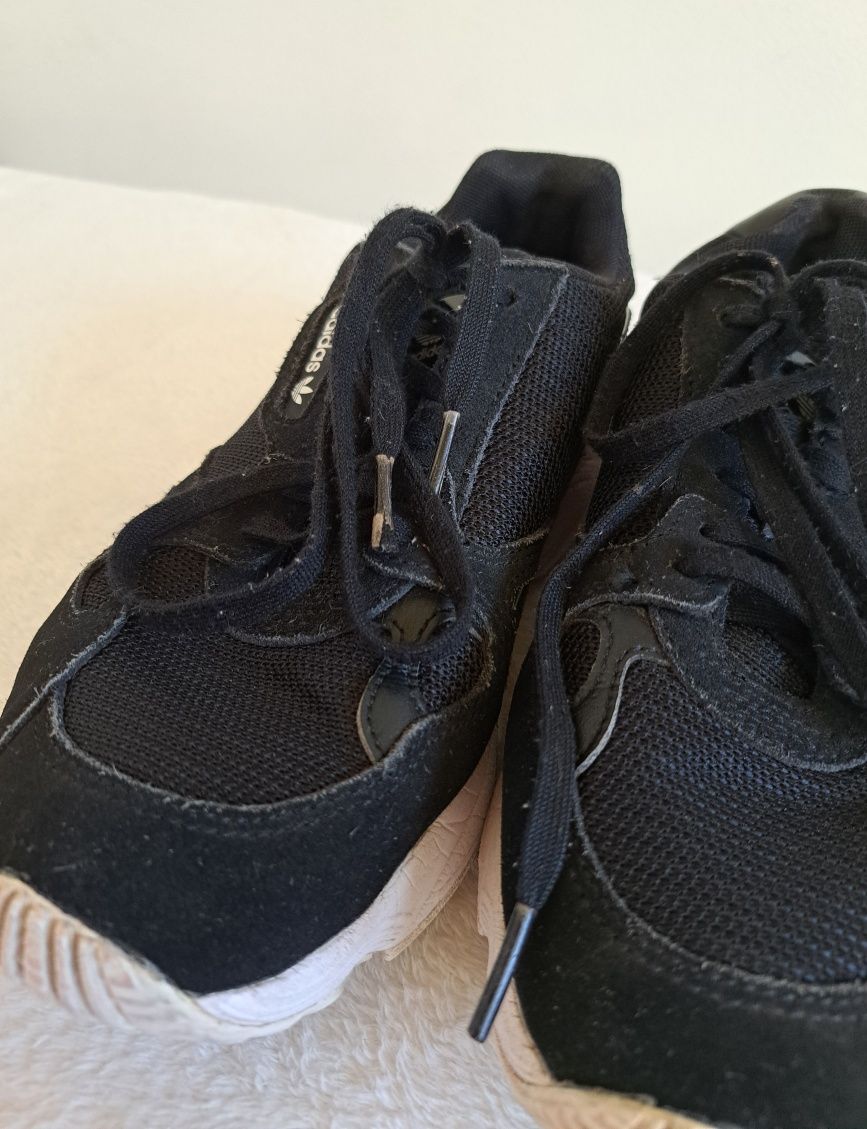 Adidas Falcon W Sneakersy Adidas Czarne z odblaskiem 37 i 1/3 zamszowe