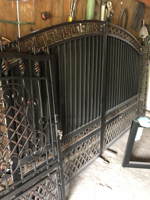 Ковані вироби. Брами, ворота, поручча.